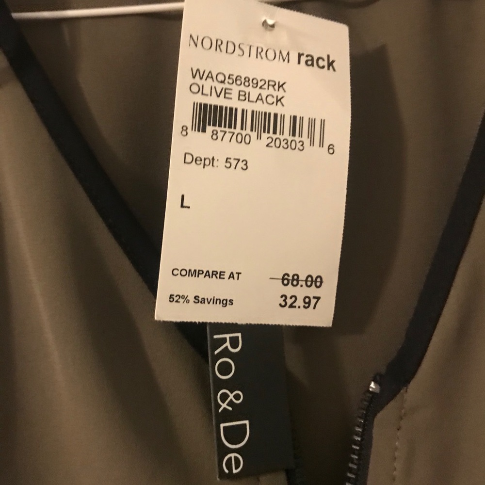 Olive Green Zip-Up Blouse - Picture 3 of 3